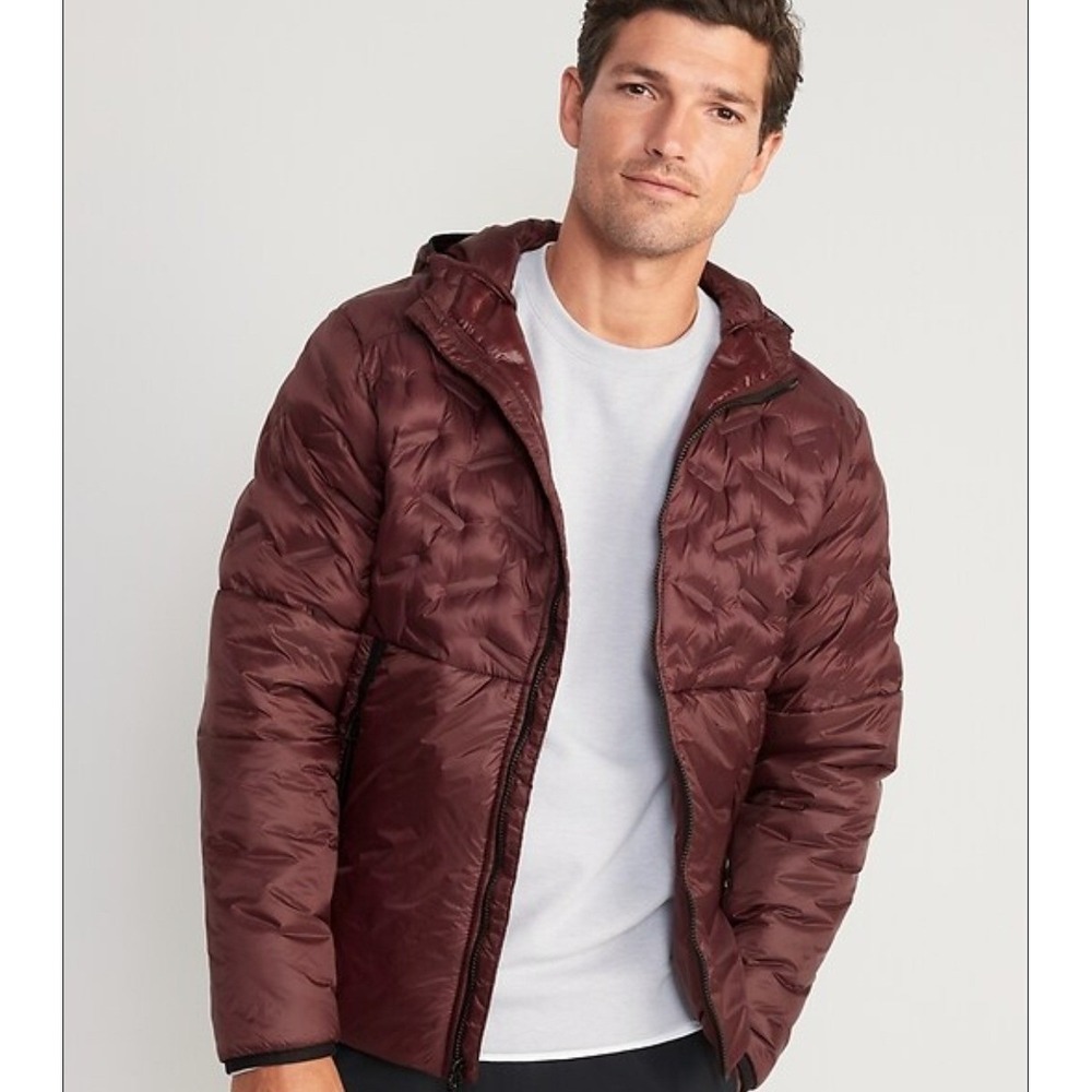 Old Navy Packable Active Puffer Jacket Hooded Burgundy Maroon Mens Large NEW